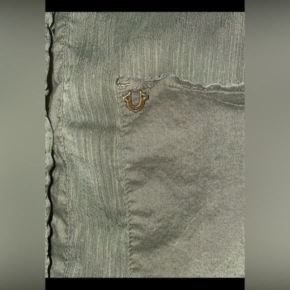 True Religion High Low Collared Button Up Mesh Top size Medium - Pine Green - Picture 4 of 5